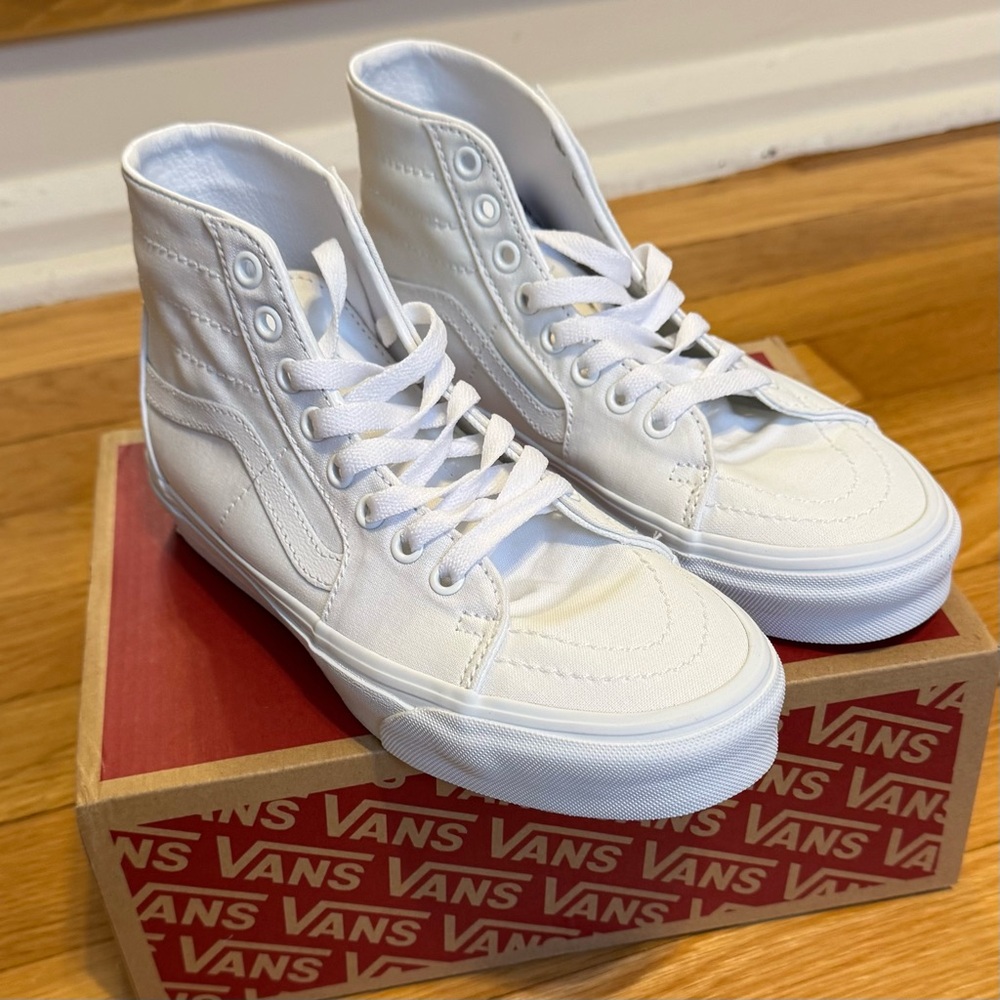 🚫SOLD🚫Vans Sk8-Hi Tapered - True white canvas, women’s size 6.5, NWT!